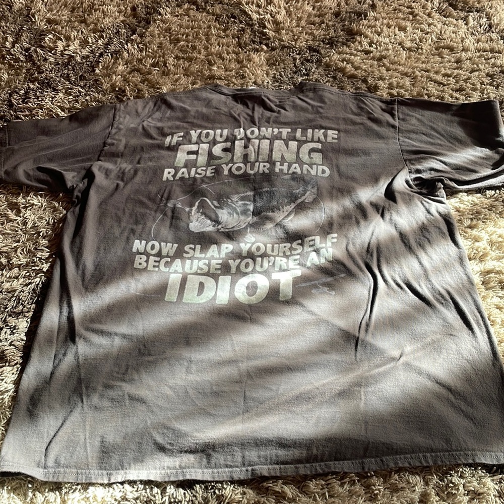 *SOLD* Mens fishing t shirt - Picture 1 of 4